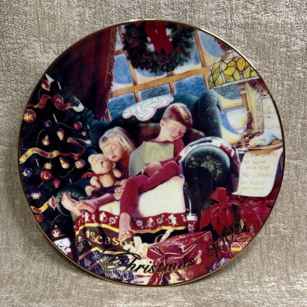 Avon Collectibles “Christmas Dreams” 2000 Plate by Mike Wimmer